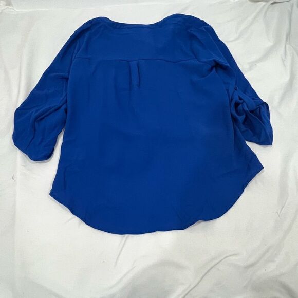 NWT Olive & Oak true royal roll sleeves blouse size medium - Picture 5 of 10